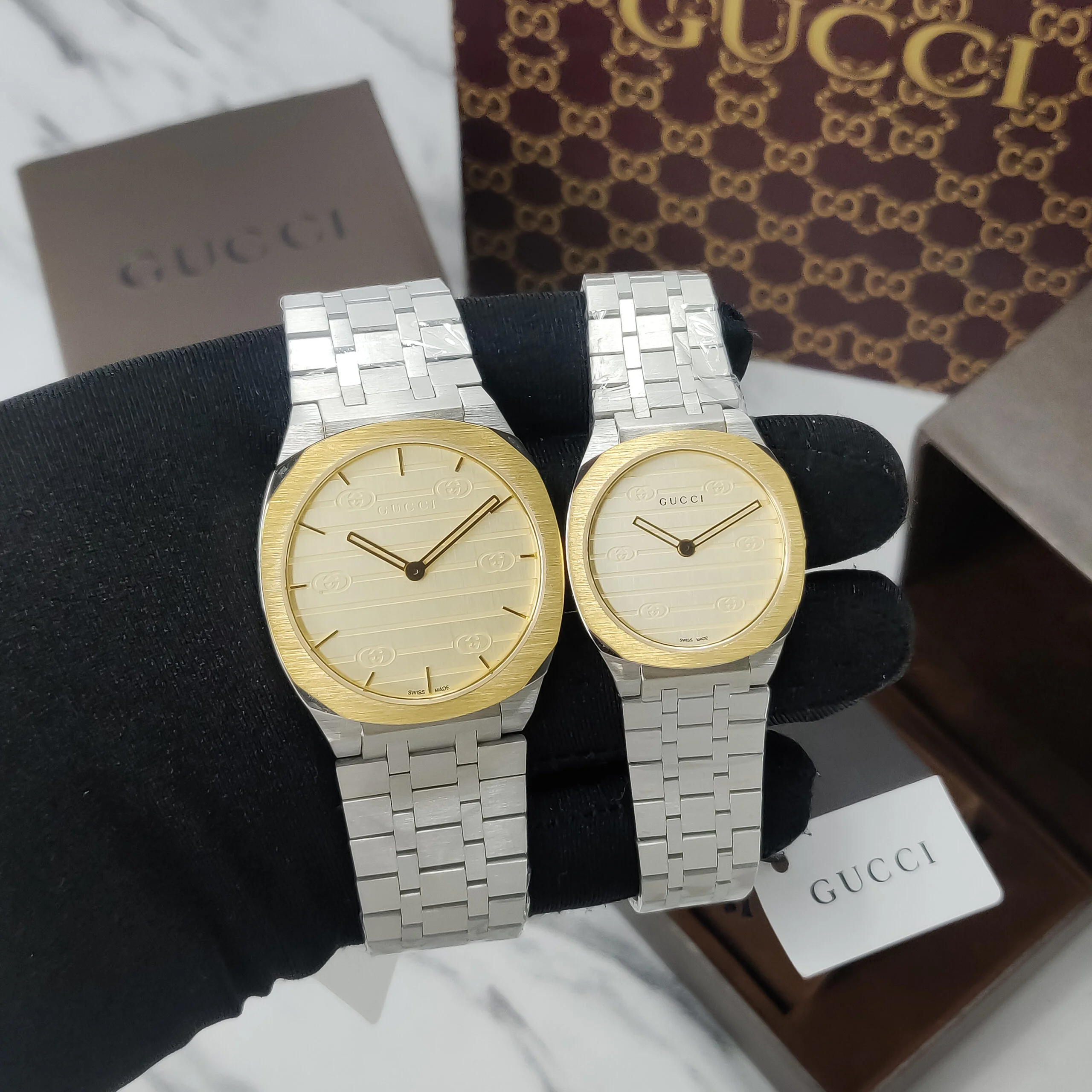 Gucci watch couple hotsell